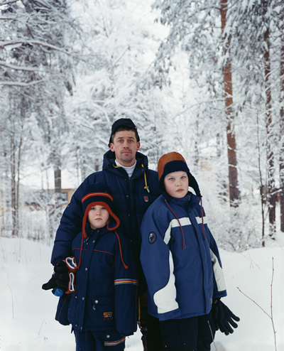 sami man with children